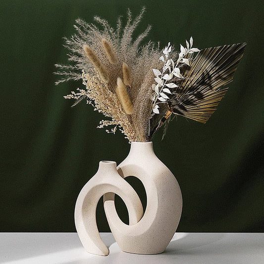 Ceramic Interlock Vase | In Home